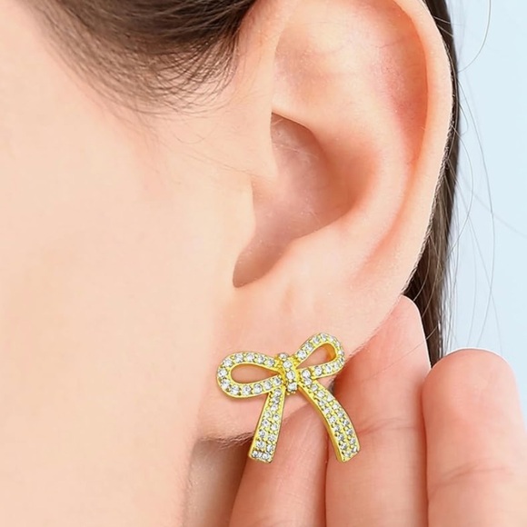 Elegant Gold tone Bow Earrings NWT - Picture 3 of 4